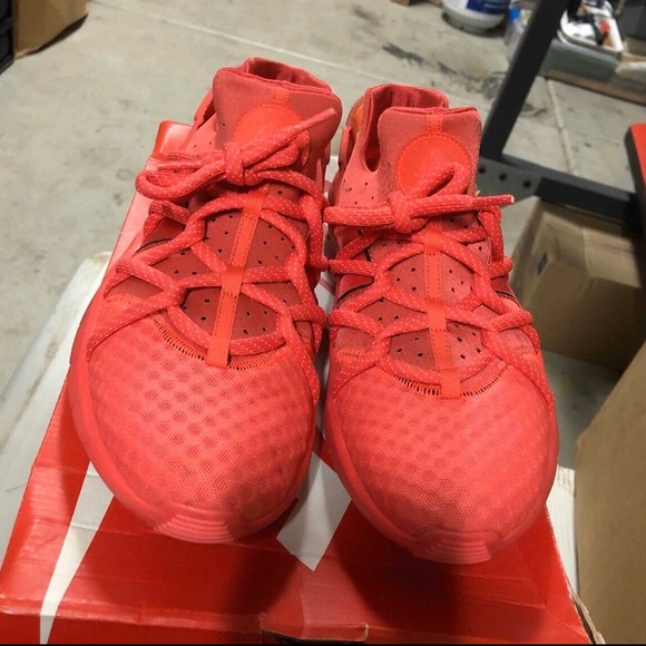 nike huarache nm red